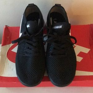 Size 8 Vapormax